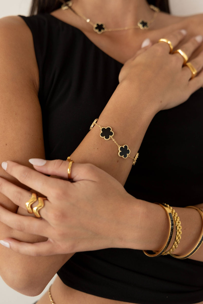 Adeline Clover Bracelet: Onyx